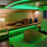 Sleepboat Luxlife Yatch