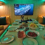 Botel Sleepboat Luxlife Yatch