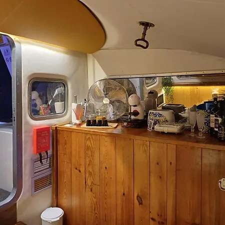 بوتيل Sleepboat Luxlife Yatch بورتو