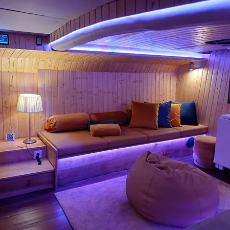 Båthotell Sleepboat Luxlife Yatch Oporto