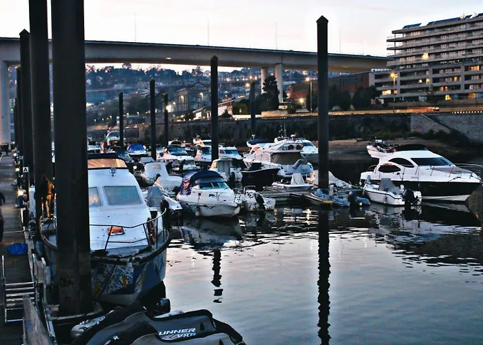 Sleepboat Luxlife Yatch *