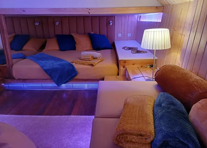 بوتيل Sleepboat Luxlife Yatch بورتو