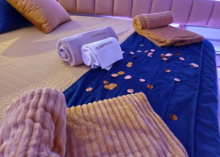 Sleepboat Luxlife Yatch Oporto