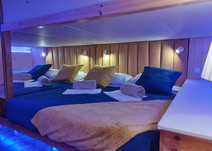 Bateau-hôtel Sleepboat Luxlife Yatch Oporto
